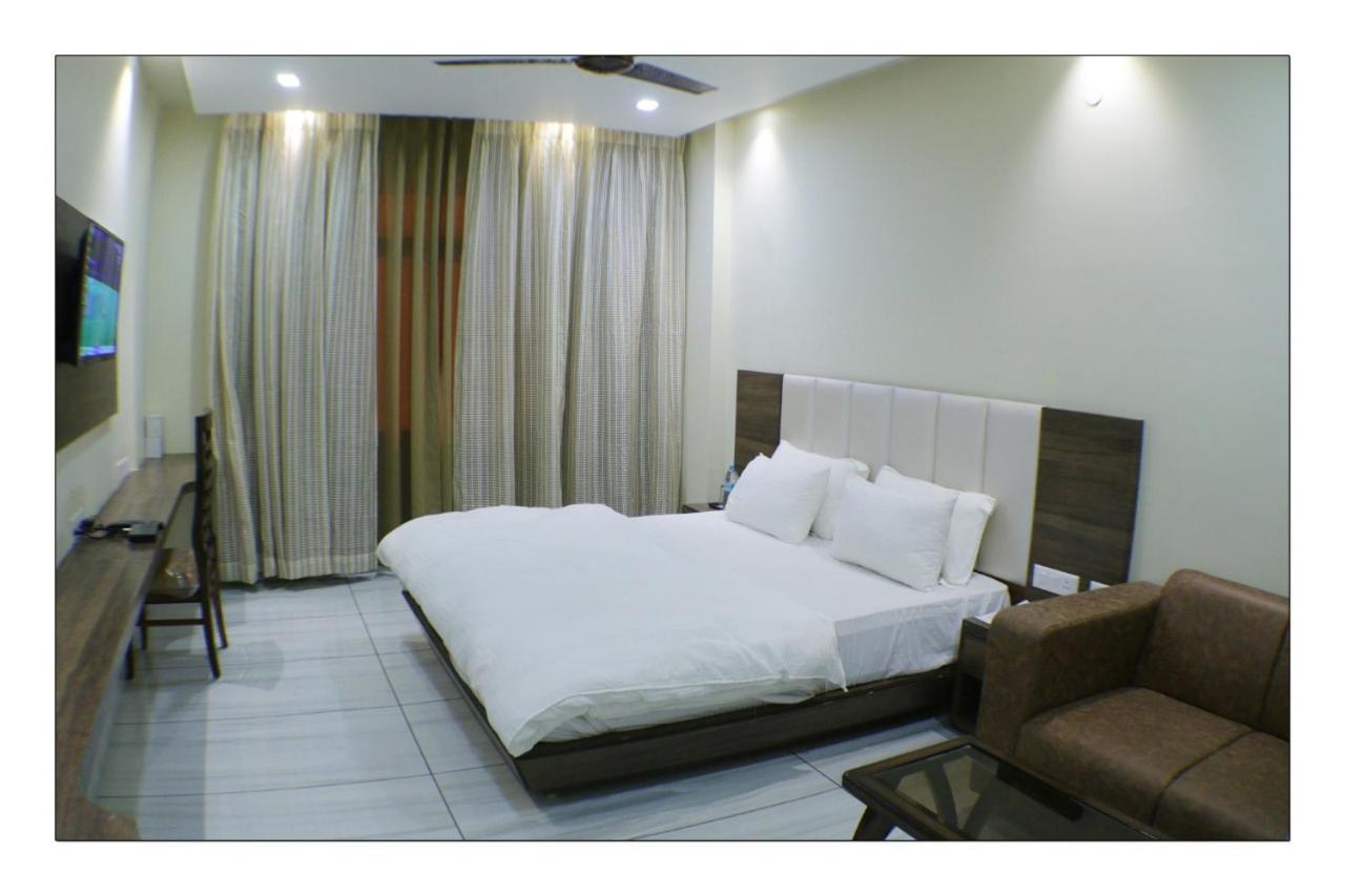 Hotel Grand Surya Kodarma Exterior foto